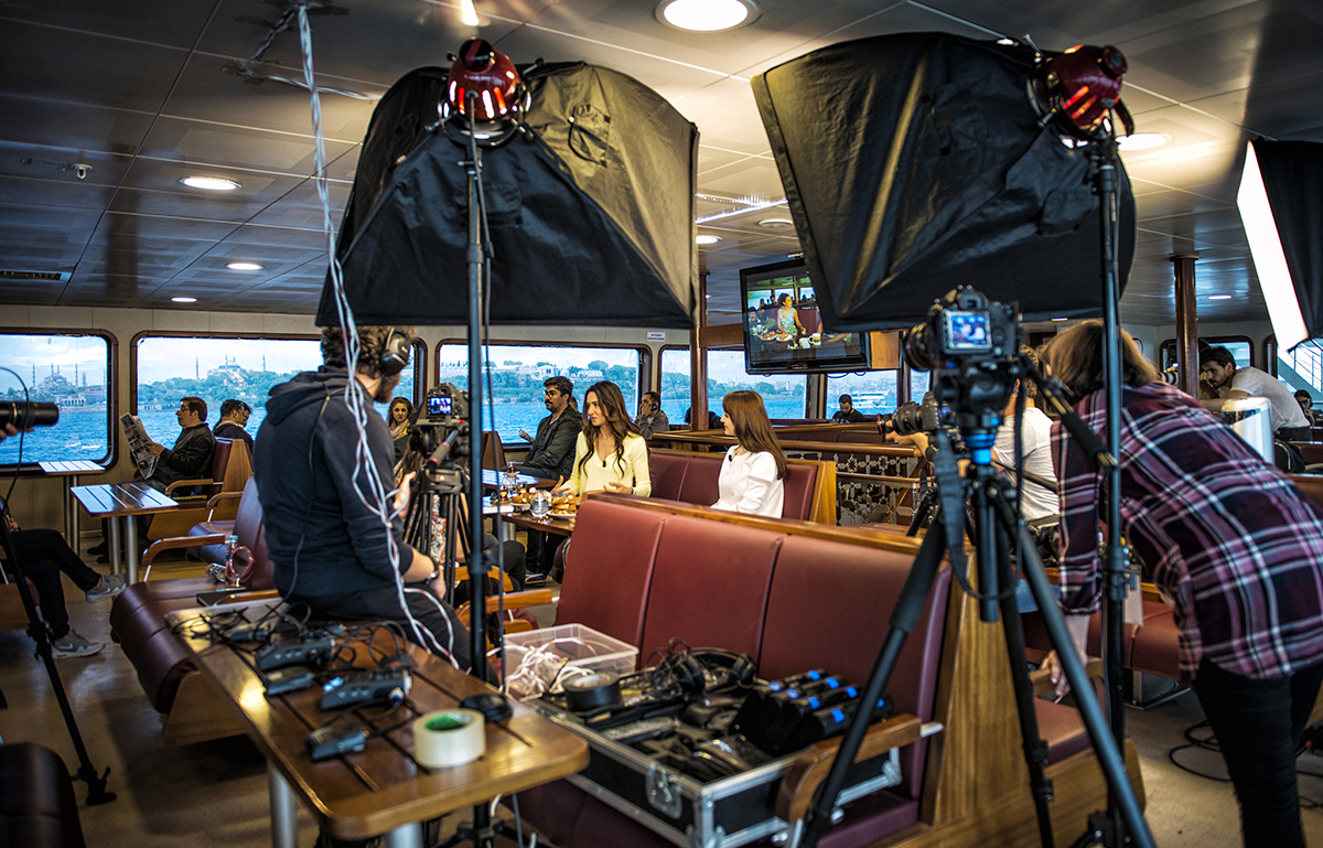 Day 116 —Kadıköy, City Lines ferryboat - 
The TV show ‘’Ferryboat chat over tea and bagels’’ broadcasts on TRT. 
